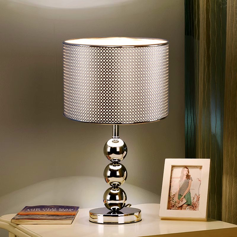 Mode Modern Kreatif Lampu Meja - Desk Setup Vintage ulasan dan harga